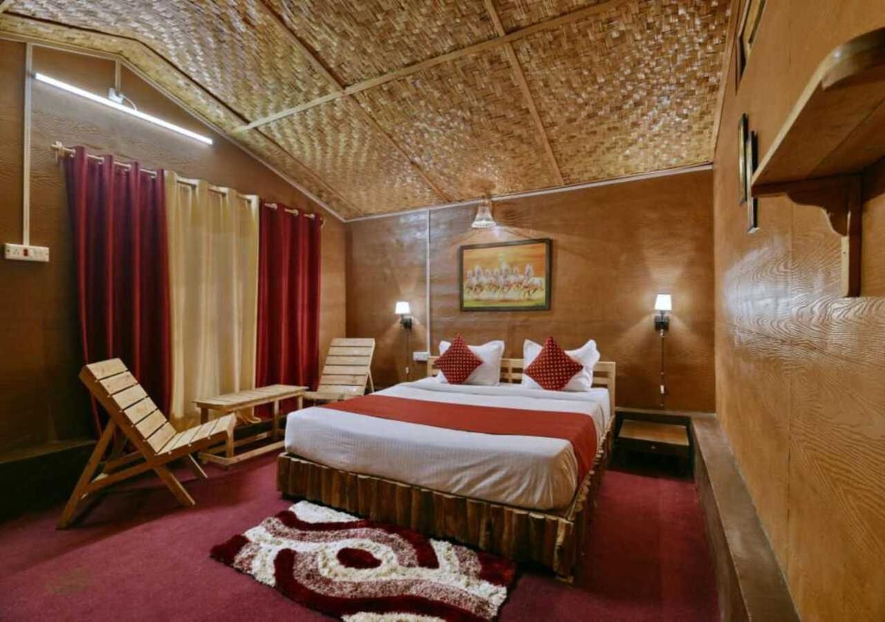 Hotel Haryal 360 *